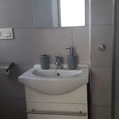 Apartamento Estudio Con Terraza Privada *